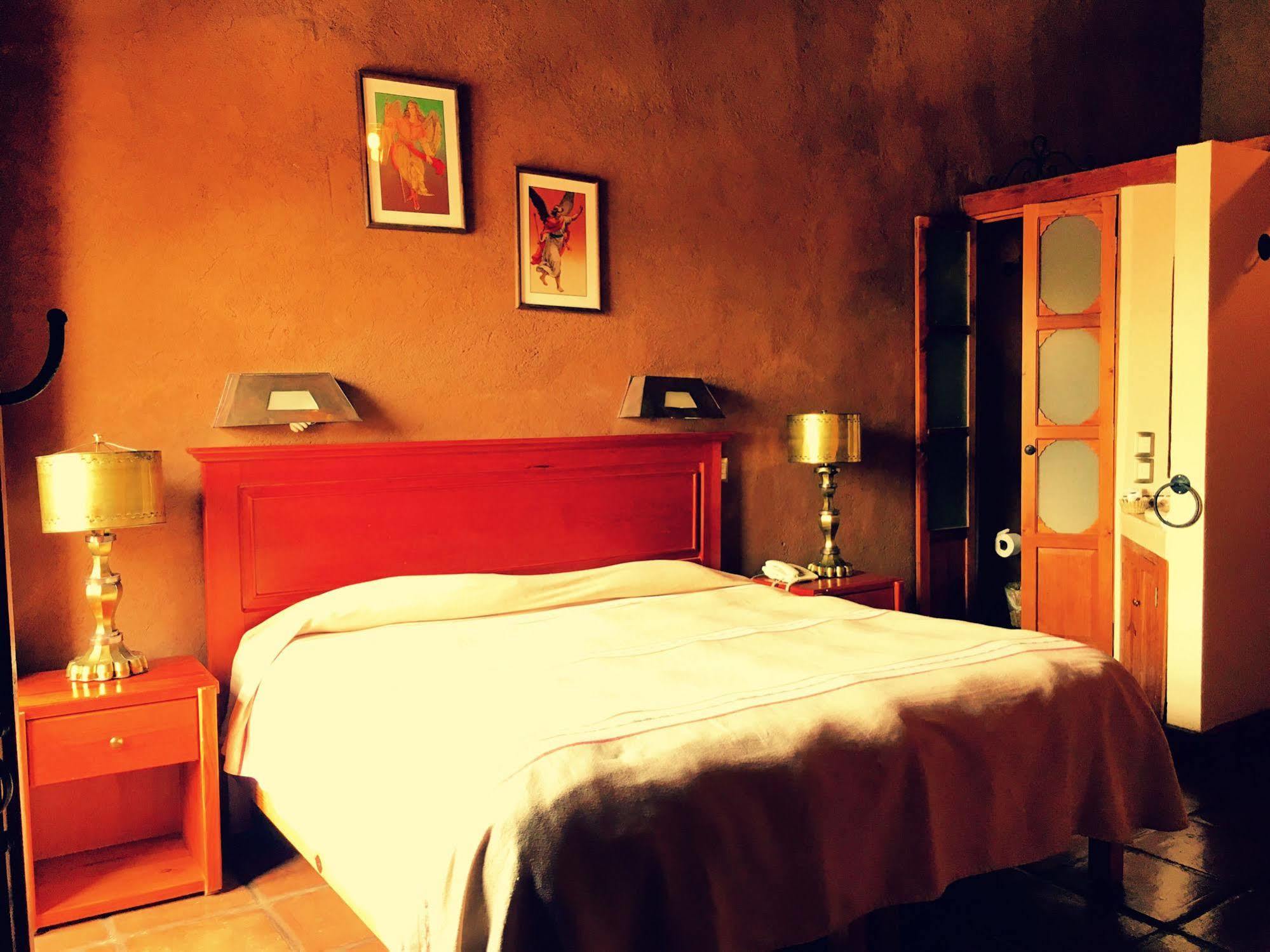 Hotel Refugio Del Angel Pátzcuaro Exteriör bild
